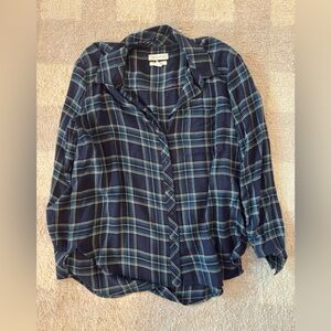 Treasure & Bond Plaid Shirt in Navy and Green Size Small